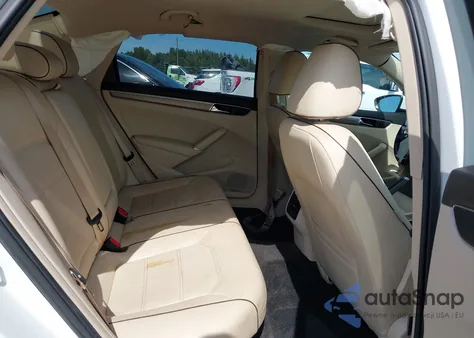 2017 Volkswagen Passat 1.8T Se из США, поврежденный, VIN 1VWBT7A30HC041298